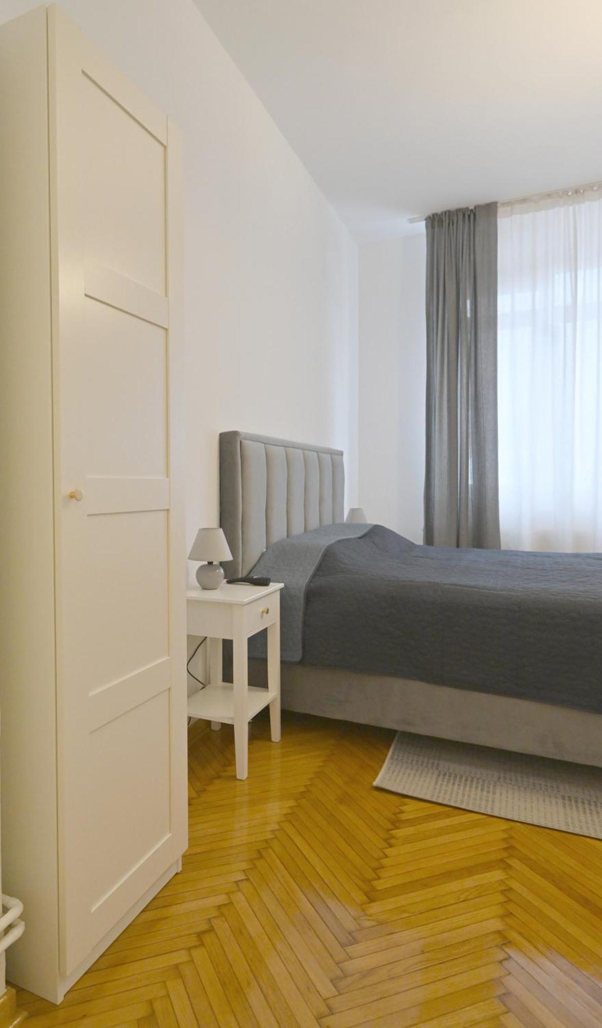 Apartment Sovre Белград Экстерьер фото